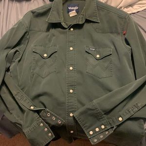 Vintage wrangler button up!